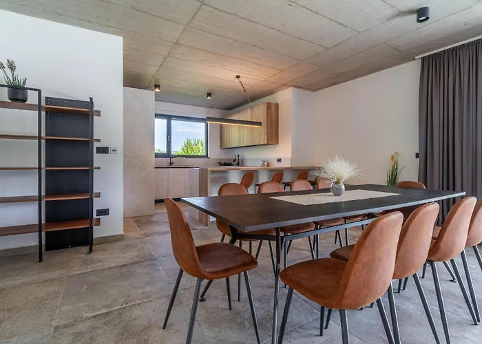 Cozy In Glavanovici Ferienhaus *