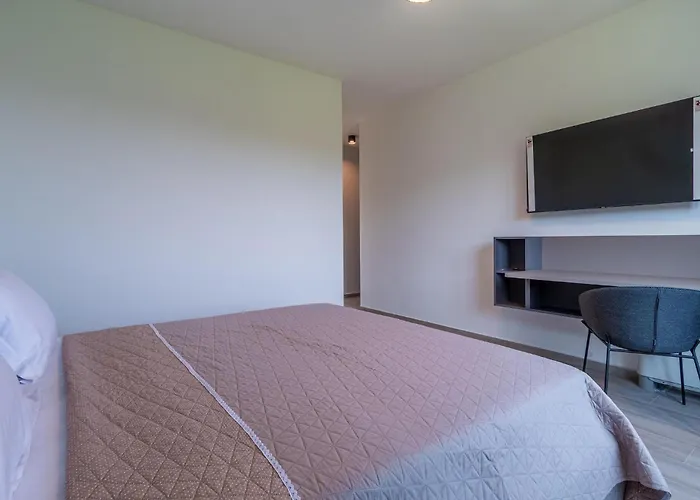 Semesterbostad Cozy In Glavanovici